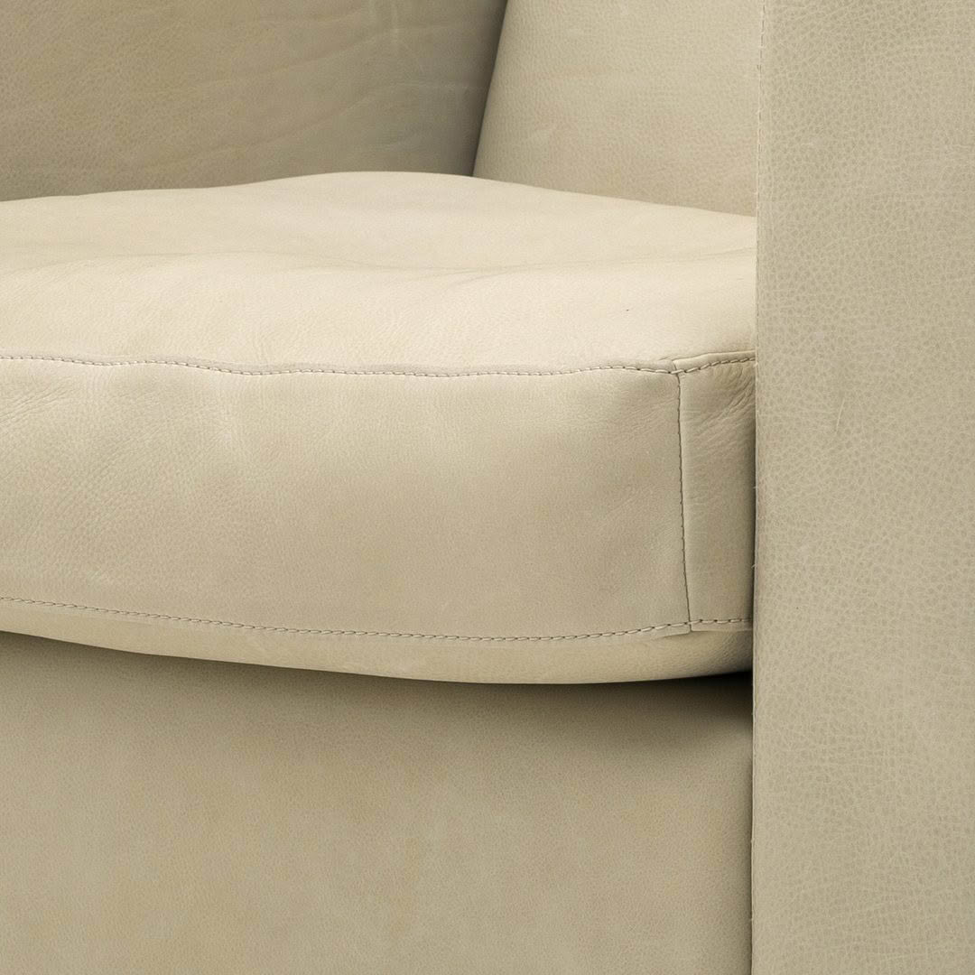 Bari-Armchair-closeup