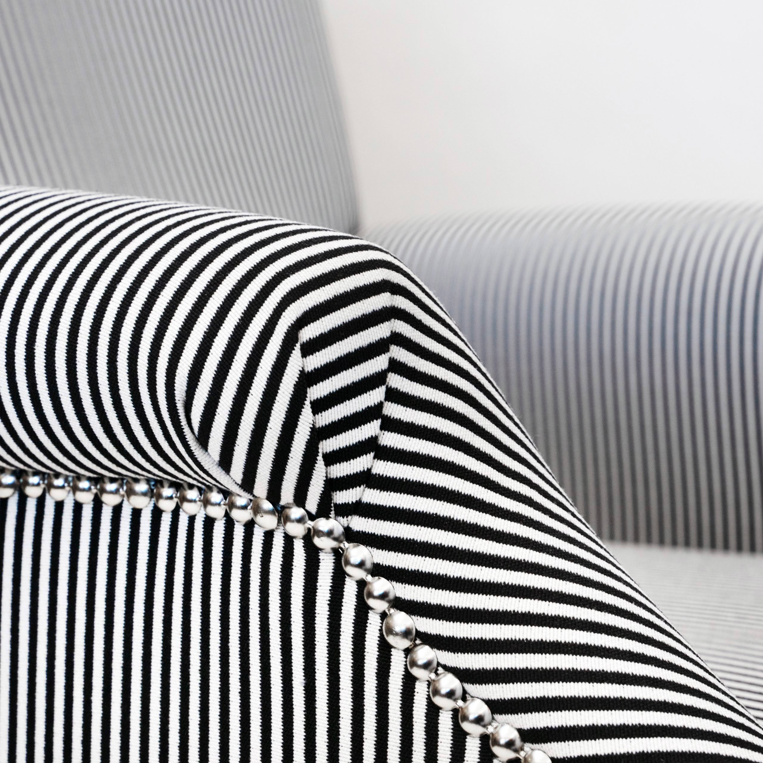 ISABELLA_ARMCHAIR_2