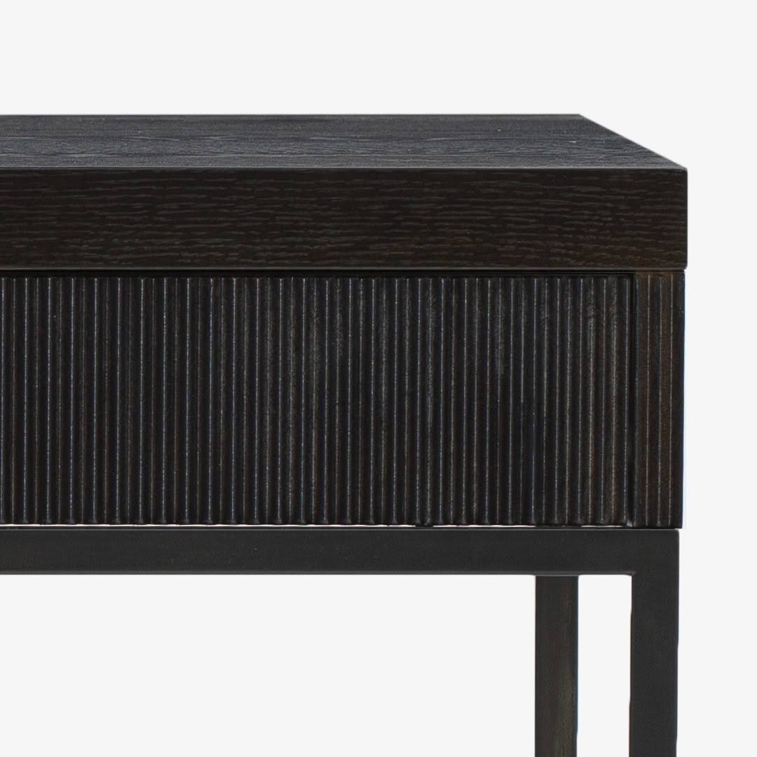 chamonix-bedside-angle-closeup