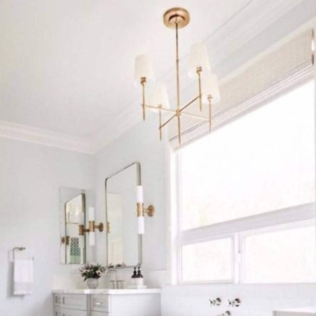 Bryant Small Chandelier Brass setting