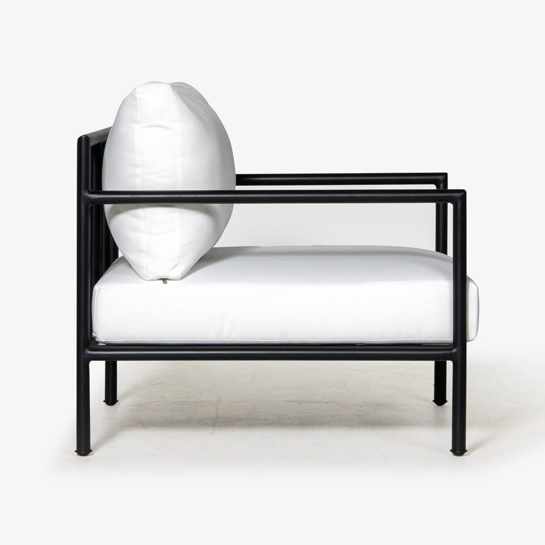 Cabana-Armchair_side