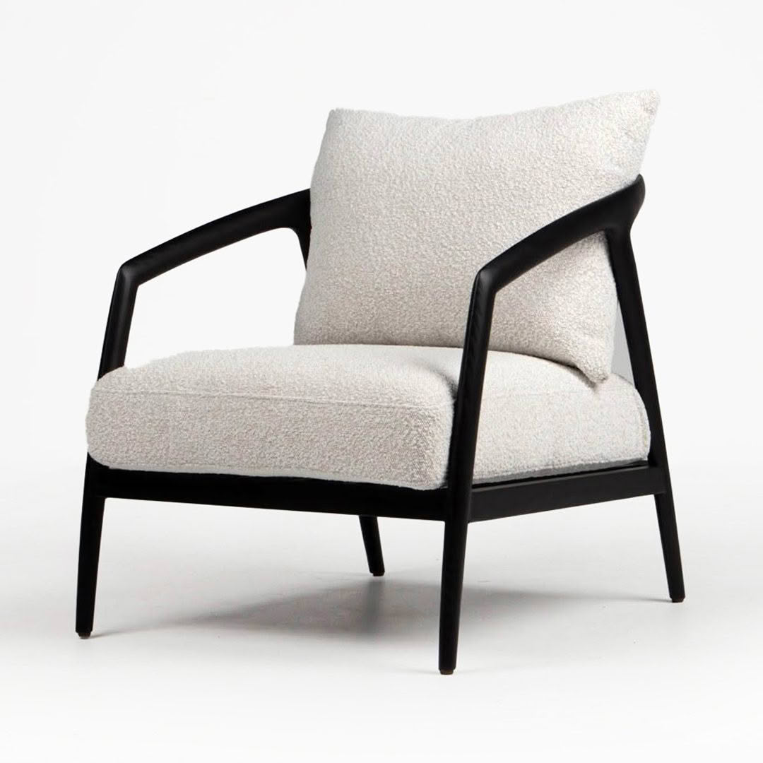 soho-Armchair_Black_1
