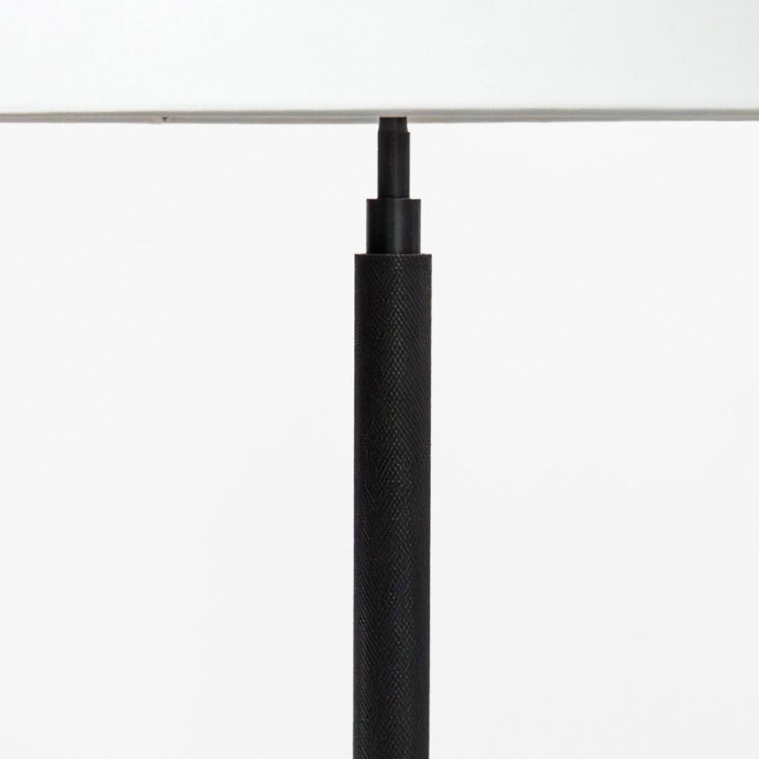 Montblanc-table-lamp-detail