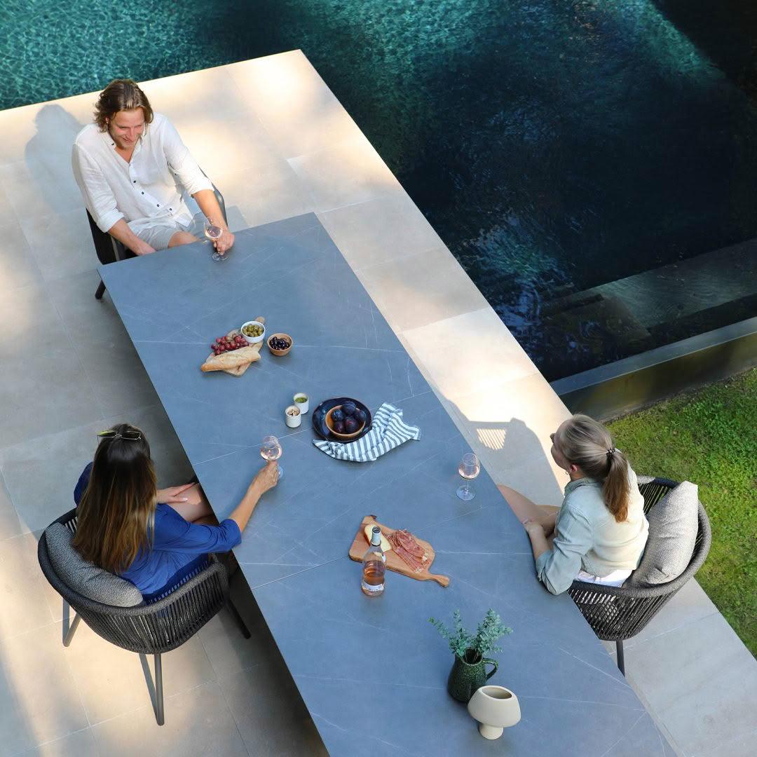 ALBATROS-Dining-Table_2