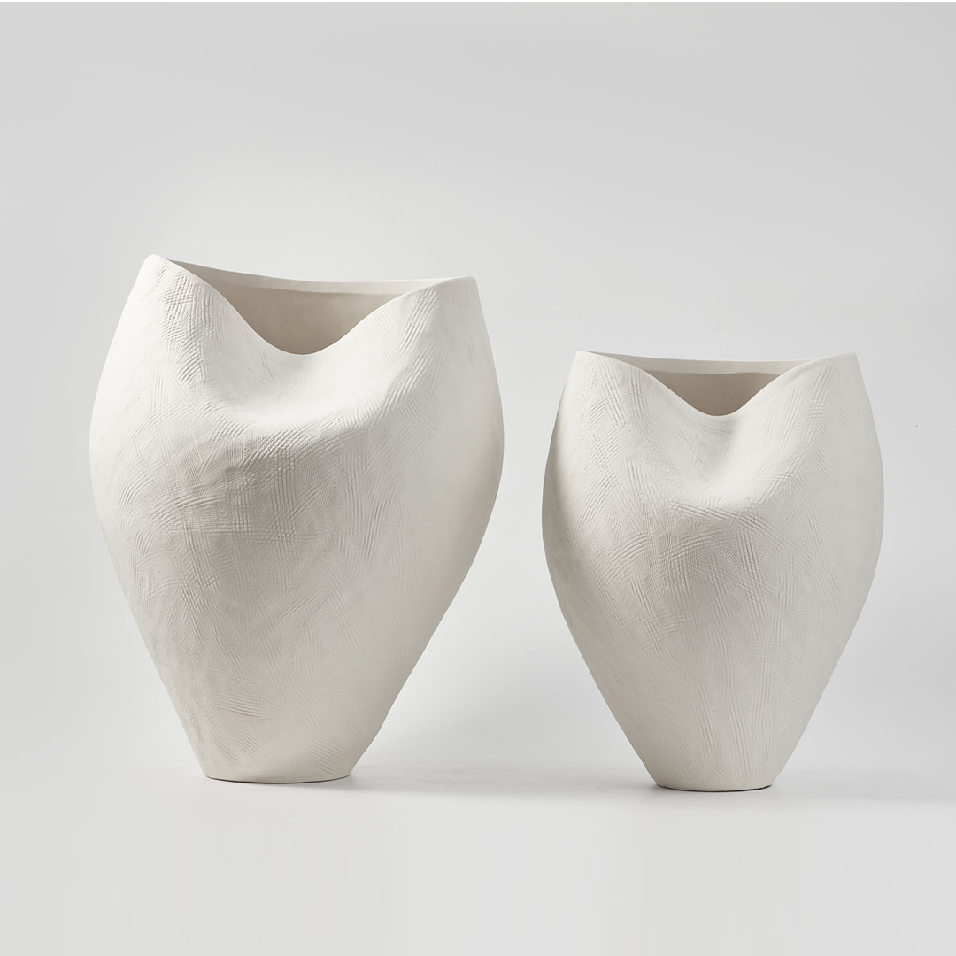 Moule-Vase–Ivory