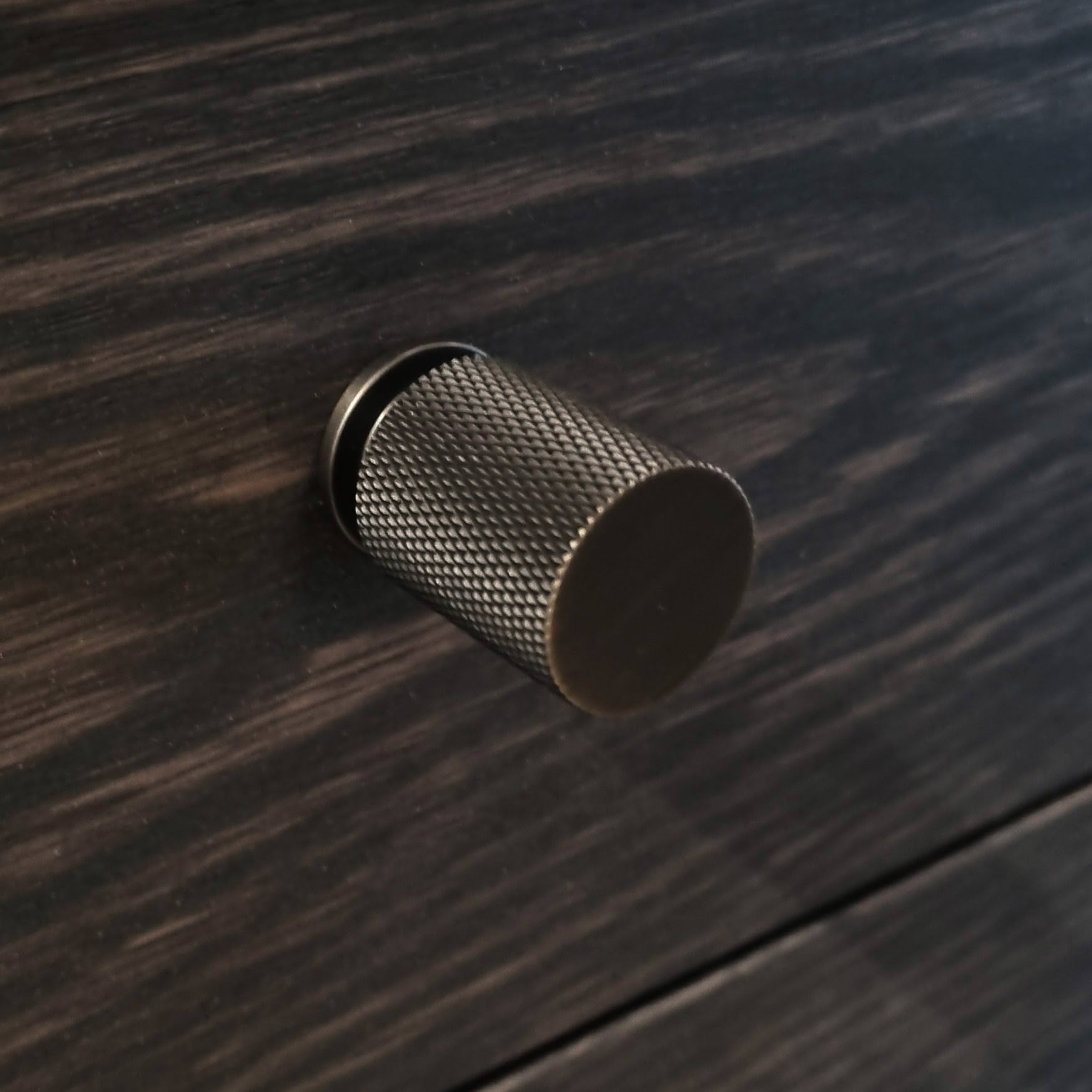 Cabana-Bedside-table-closeup