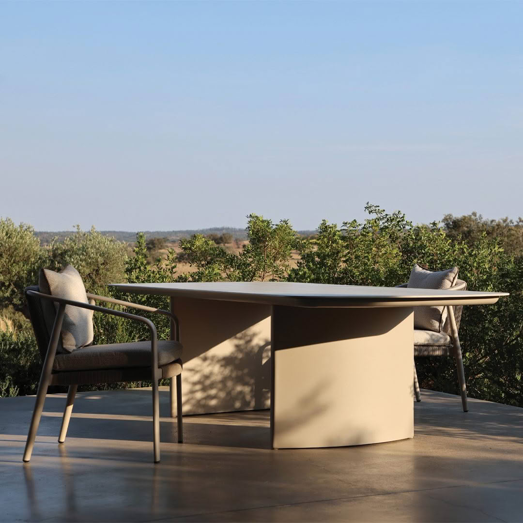 Horizon-Dining-Table-280---Mocha-2