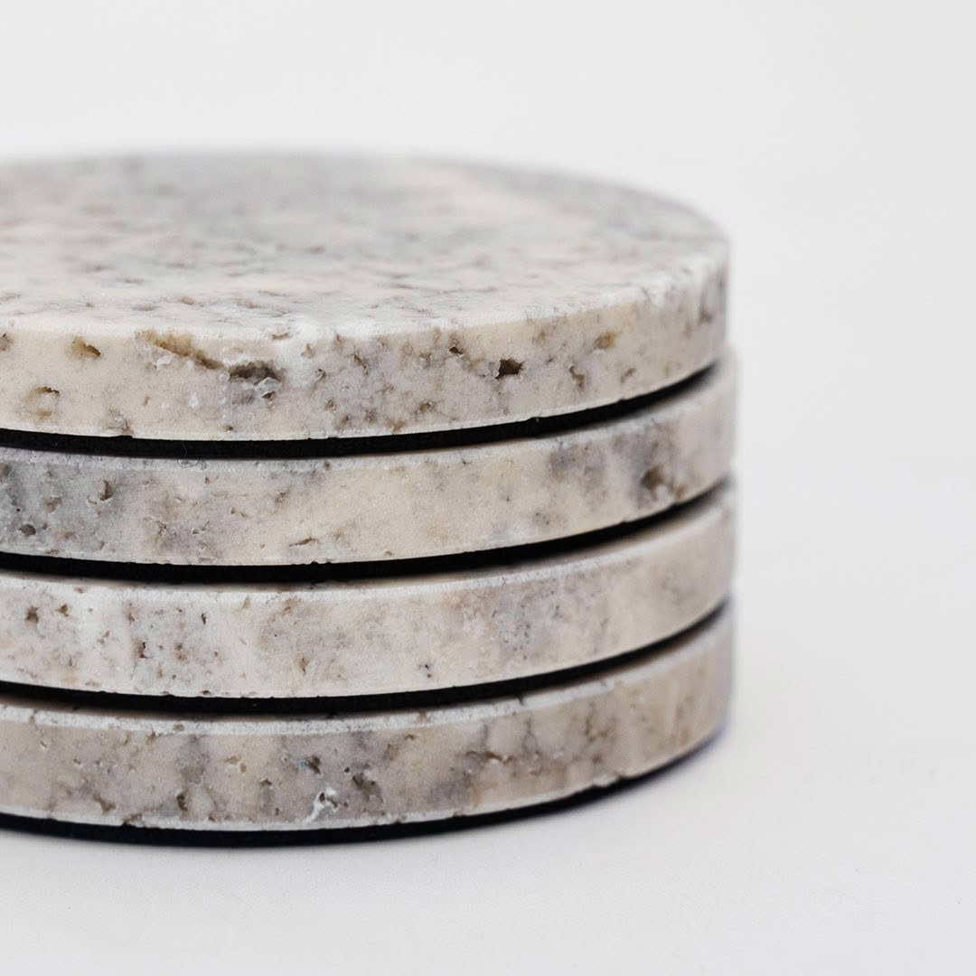 AMALFI_COASTER_GREY TRAVERTINE_detail