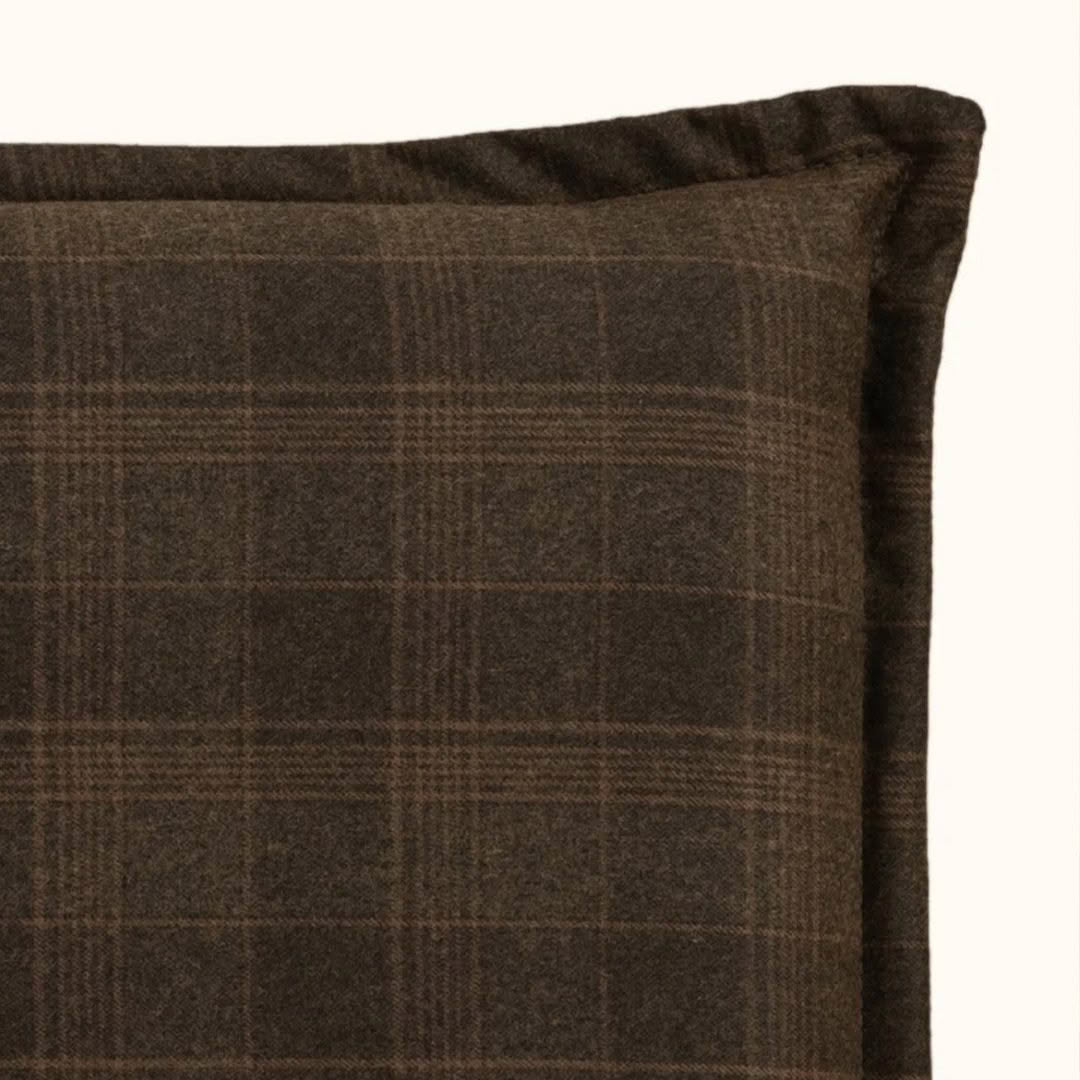 Orlare-Cinderwood-Plaid-Headboard_3